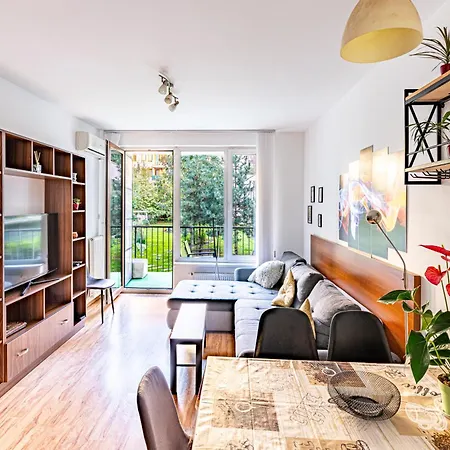 Zoe Apartment *