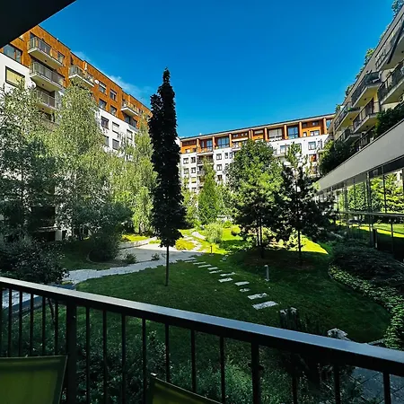 Zoe * Budapest