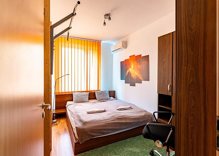 Zoe Apartman