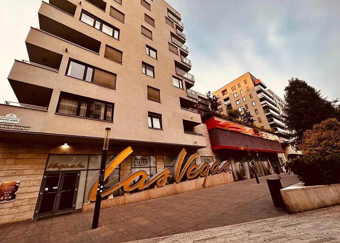 Zoe Budapest